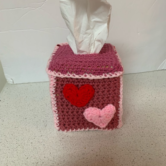 Valentines Pink Tissue Box Cover Cozy New Handmade Crochet - Picture 7 of 10